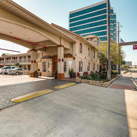 Quality Inn & Suites Dallas-Cityplace Eksteriør bilde